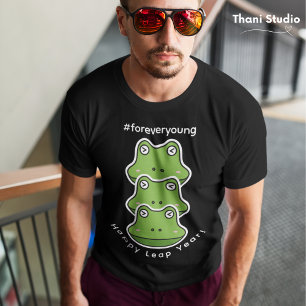 うるう年永遠に若い3カエル2月29お祝い Tシャツ
