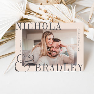 うれしそうなニュース  フォト婚約 案内状