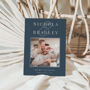 うれしそうなニュース  フォト婚約 案内状