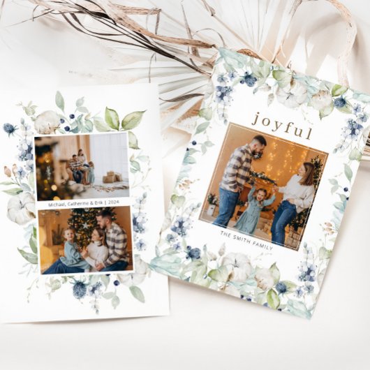 うれしそうな水色の葉のクリスマス シーズンカード