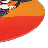 うれしそうな漫画の犬イラストレーション カッティングボード (角)