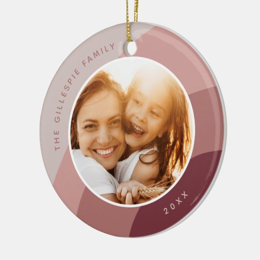 うれしそうな色合い |名前をカスタムすると年写真 セラミックオーナメント (左)