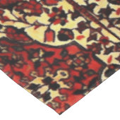 えんじ色およびクリーム色のペルシャ絨毯の一見 テーブルクロス (アングル)