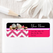 おいしいカップケーキ砂漠のショップ、ピンクの白いシェブロン ラベル (インサイチュ)