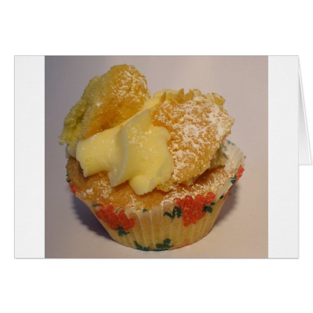 おいしいカップケーキ (正面横)