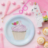 おいしいピンクのカップケーキベリーの上 ペーパープレート (パーティー)