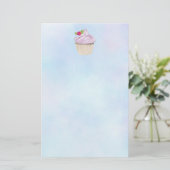 おいしいピンクのカップケーキベリーの上 便箋 (スタンド正面)