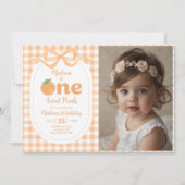 おいしいピーチの女の子 1歳の誕生日写真 招待状 (正面)