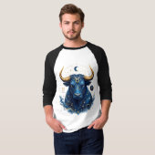 おうし座の雄牛のTシャツデザイン Tシャツ (正面フル)