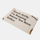 おおもしろいよびユーモアのあるウェルカムマット |静かにノック ドアマット (アングル)