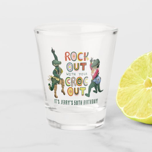 おおもしろい前の悪党とクロコダイル・プン・ロックアウト ショットグラス (正面)