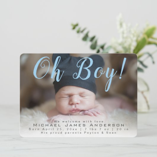 おお！スクリプトモダン男の赤ちゃんフォト誕生 案内状 (スタンド正面)