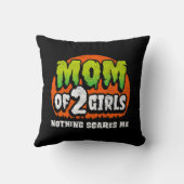 おかしいハロウィーン何も怖い私の母2女の子 クッション (裏面)