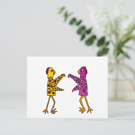 おかしいファンキーなダンスを踊るニワトリ ポストカード (スタンド正面)