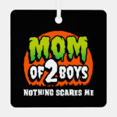 おかしなハロウィーン何も怖い私の母の2人の男の子 メタルオーナメント (裏面)
