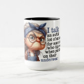 おかしな老婦人の引用 マグカップ (中央)