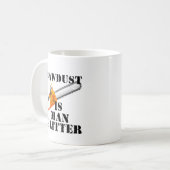 おがくずは人のグリッターです コーヒーマグカップ (正面左)