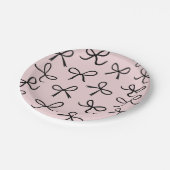 おしゃれでかわいい小さな黒の蝶ネクタイ ピンク ペーパープレート (アングル)