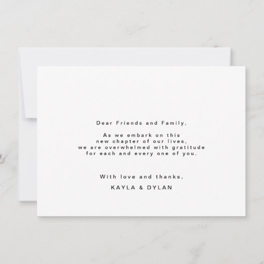 おしゃれでエレガントなブラック＆ホワイトのスクリプトハート サンキューカード (裏面)