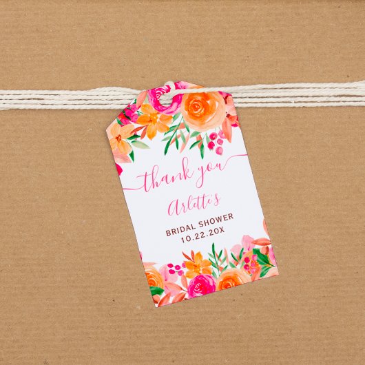 おしゃれで大胆な秋の花の水彩画を使った結婚前お披露目パーティー ギフトタグ