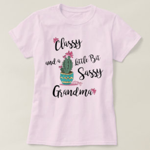 おしゃれで、少しばかりしゃがれたおばあちゃん Tシャツ