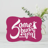 おしゃれなウサギの愛のマゼンタホワイトタイポグラフィ カード (スタンド正面)