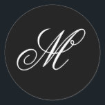 おしゃれなカリグラフィー ブラック&ホワイト モノグラム ラウンドシール<br><div class="desc">シンプルなブラックとホワイトの結婚式のモノグラムステッカーで、ギフト用のラベルやゲストとの連絡に使用できます。 モノグラムは、ファンシーなスクリプトカリグラフィーを採用しています。 シンプルな無地の黒い背景を、お客様の結婚式のスタイルに合わせてカスタマイズすることができます。</div>