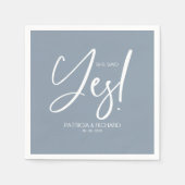 おしゃれなカリグラフィー 彼女はイエスと言った 婚約パーティー スタンダードカクテルナプキン (正面)