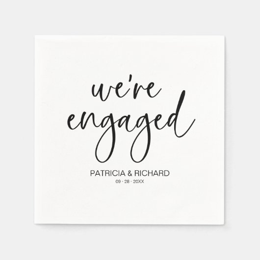 おしゃれなカリグラフィー　私たちは婚約しました 婚約パーティー スタンダードカクテルナプキン (正面)