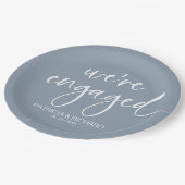 おしゃれなカリグラフィー　私たちは婚約しました 婚約パーティー ペーパープレート (アングル)