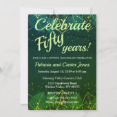 おしゃれなグリーンとゴールドの50周年記念招待状 招待状 (正面)