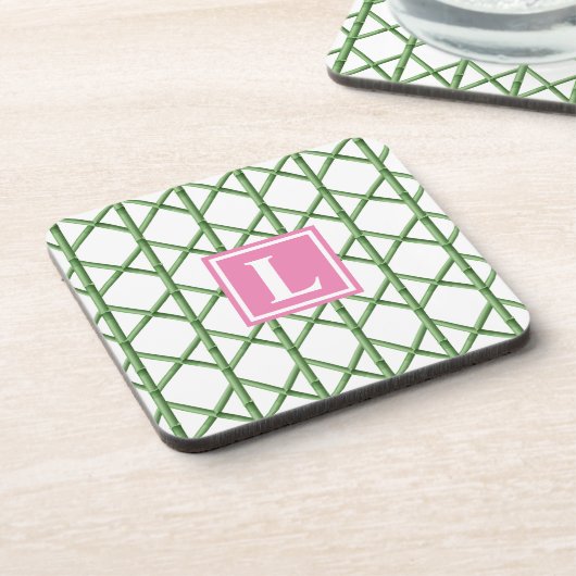 おしゃれなグリーンの格子垣竹模様のイニシャル コースター (左側)