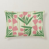 おしゃれなセージグリーンに花柄の女の子らしいアートワーク アクセントクッション (正面)