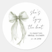 おしゃれなセージグリーンのリボン ウォーターカラー ブライダルシャワー ラウンドシール (正面)
