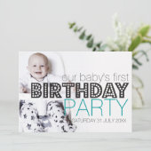 おしゃれなターコイズブルーのベビー誕生日パーティー招待状 招待状 (スタンド正面)