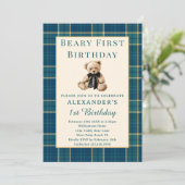 おしゃれなチェック柄のビンテージくまさん　男の子の初めての誕生日おめでとう 招待状 (スタンド正面)