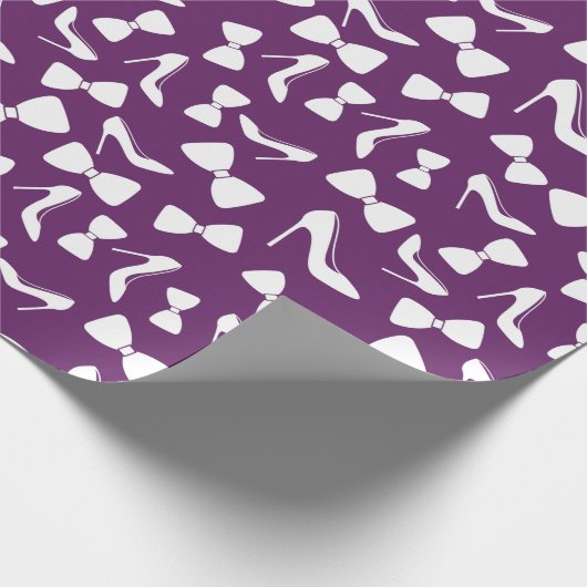 おしゃれなハイヒールと蝶ネクタイのウェディングギフト包装紙 ラッピングペーパー (角)