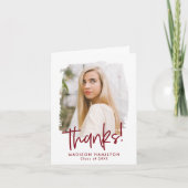 おしゃれなバーガンディーの手書きスクリプト写真 卒業 サンキューカード (正面)