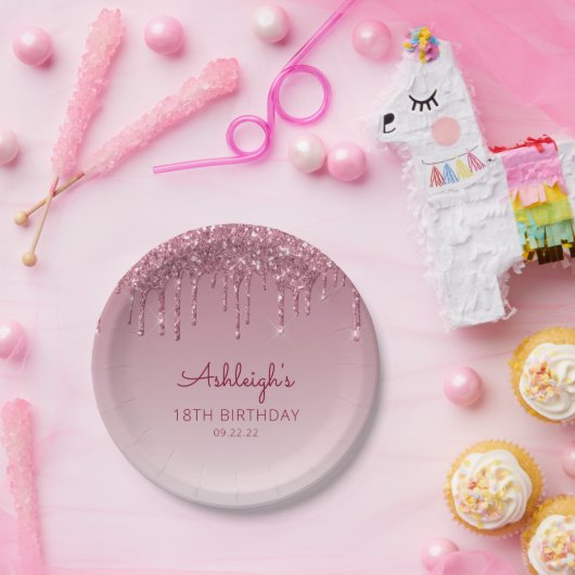 おしゃれなバーガンディ グリッター ドリップ 18歳の誕生日パーティー ペーパープレート (パーティー)