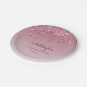 おしゃれなバーガンディ グリッター ドリップ 18歳の誕生日パーティー ペーパープレート (アングル)