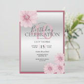おしゃれなピンクの花飾り誕生日 招待状 (スタンド正面)