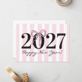 おしゃれなピンクストライプのリボン 2027年 年賀状 ノートカード (正面/裏面インサイチュ)