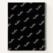 おしゃれなブラックカラー - 名前とイニシャルが刻まれた ノートブック (裏面)