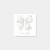 おしゃれなホワイトの蝶ネクタイ　名前のイニシャル入り ポストイット (正面)