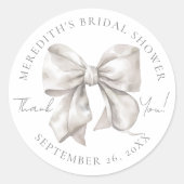 おしゃれなホワイトボウのブライダルシャワーの感謝メッセージ ラウンドシール (正面)