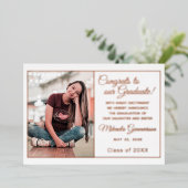 おしゃれなミニマルゴールド箔卒業アナウンスメント 箔招待状 (立ち正面)