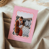 おしゃれなミニマルレトロスタイルの波型フォトフレーム ピンク セーブザデート