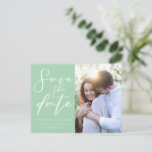 おしゃれなミントグリーンのカップル写真 保存して 案内ポストカード (スタンド正面)