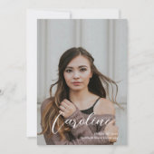 おしゃれなモダンな卒業式の発表と招待状カード　２つの写真付き 案内状 (正面)