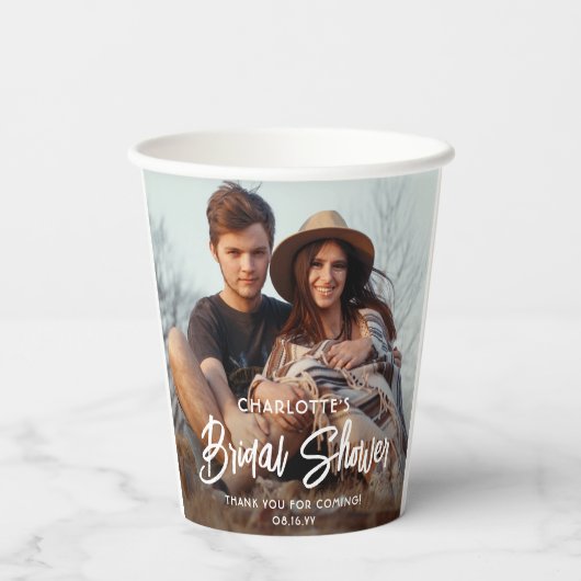 おしゃれなモダンスクリプト2写真ミニマルウェディングシャワー 紙コップ (裏面)